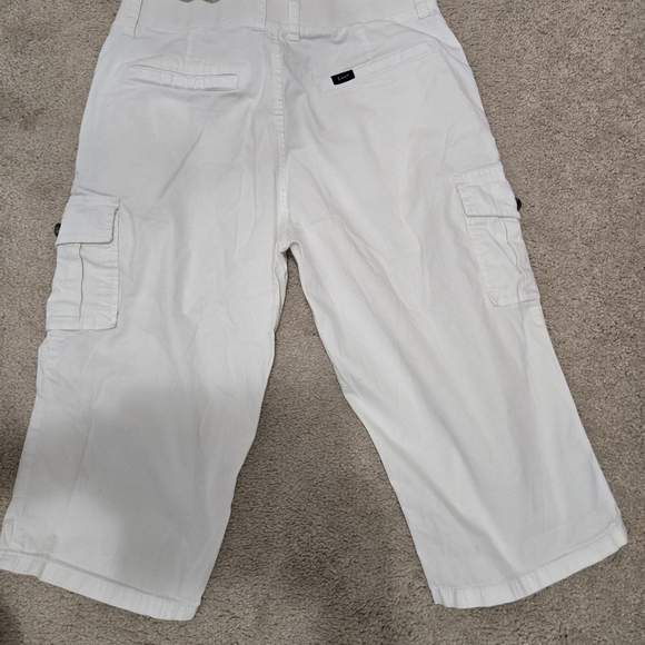 Lee Women's White Cargo Shorts - Picture 3 of 4